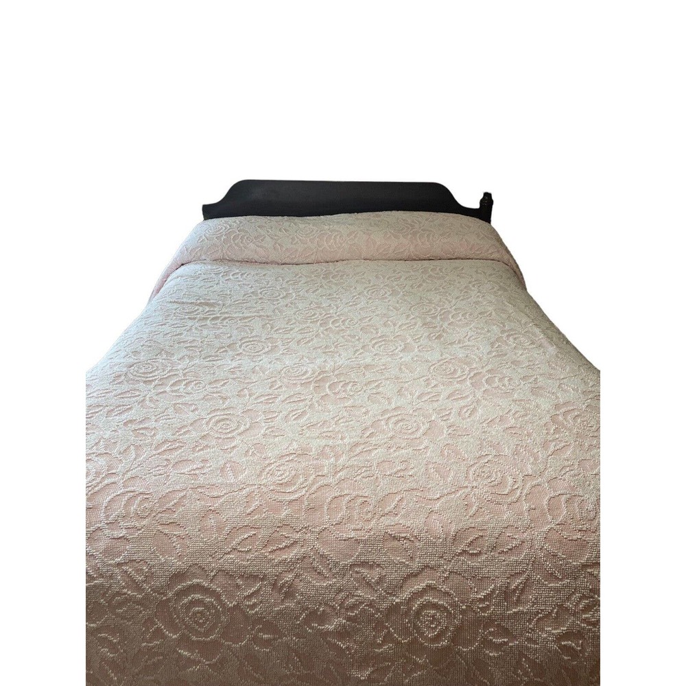 Vtg Hobnail Candlewick Bedspread Pink & White Pom-pom Chenille Queen 99 x 120
